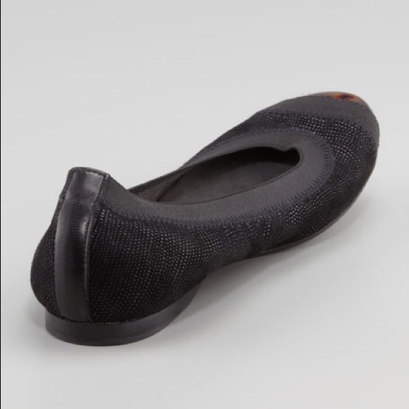 STUART Weitzman Tortoise Shell Cap Toe Flats - Picture 2 of 7